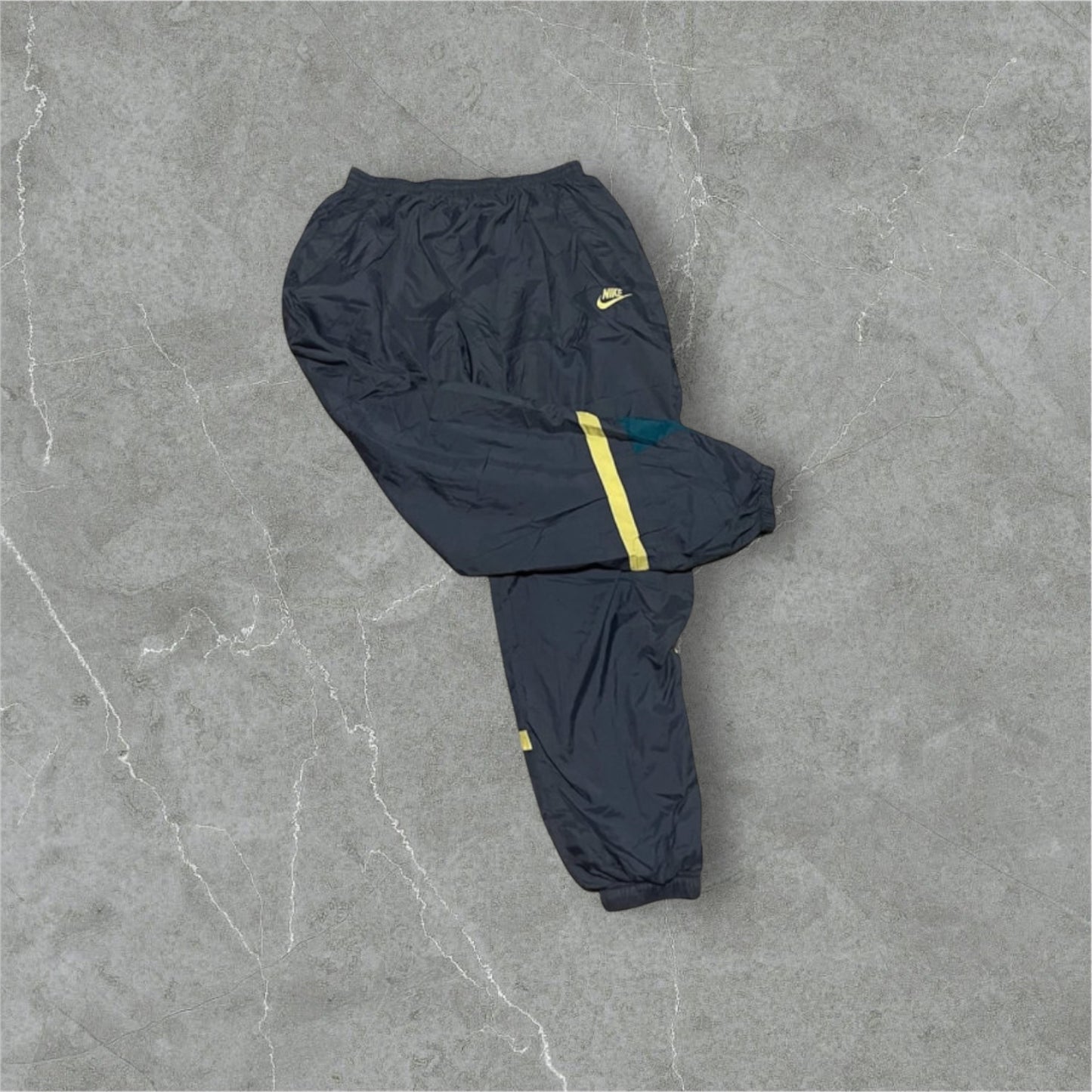 Nike Trackpants (L)